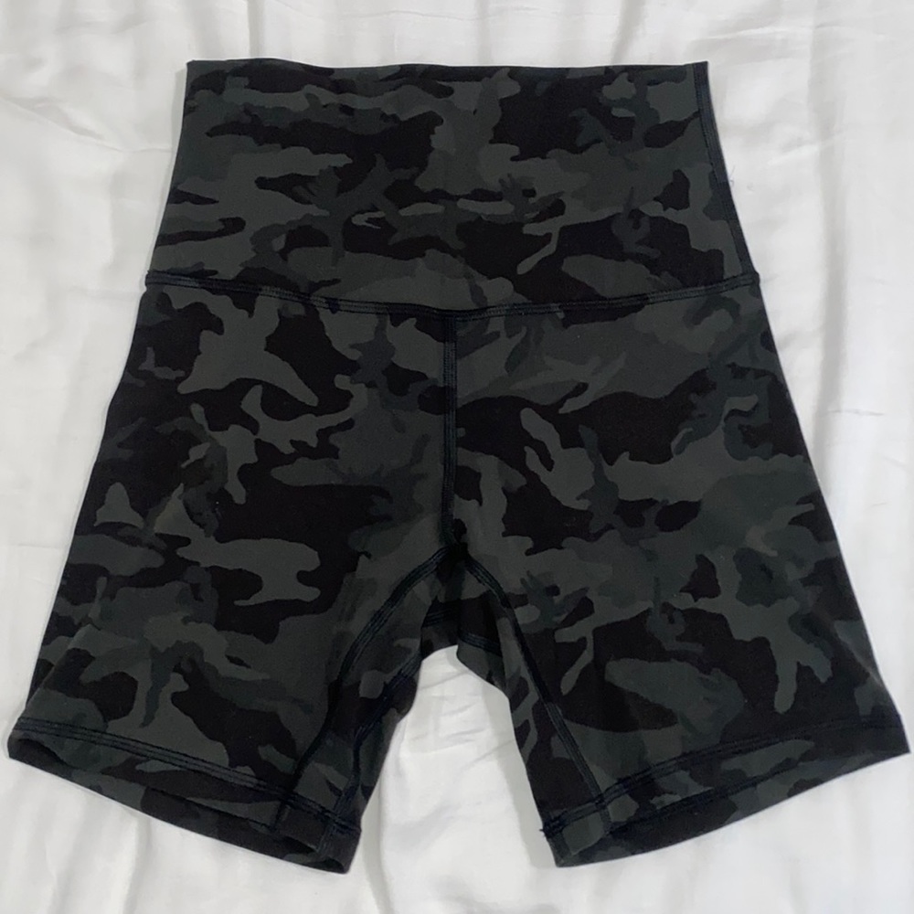 Align Shorts 6”